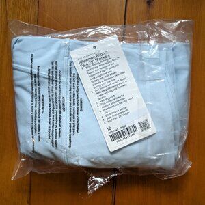 Lululemon Align 25" legging with pockets size 12
